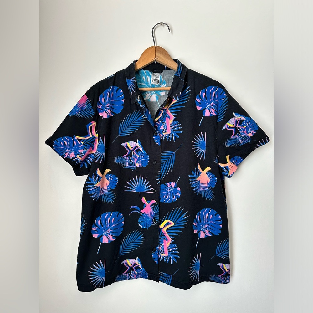 DUTCH BROS Tropical Hawaiian Button Down Short Sleeve Shirt Men’s Size Medium